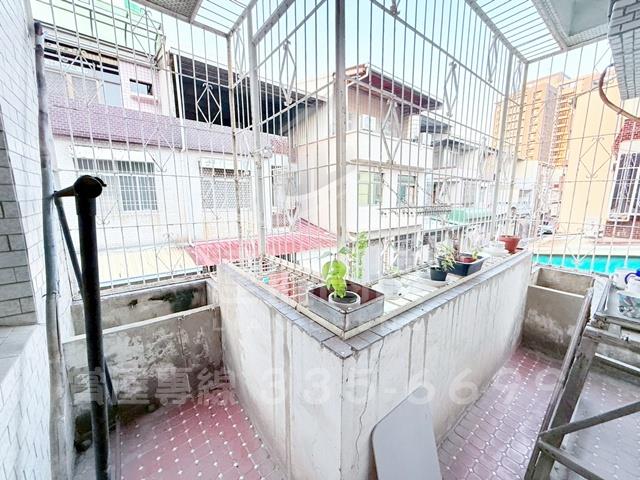 東區透天-12