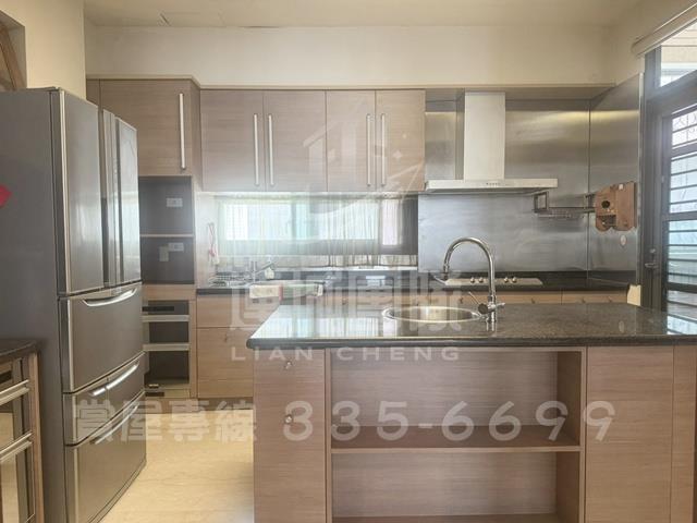 台南東區透天-9